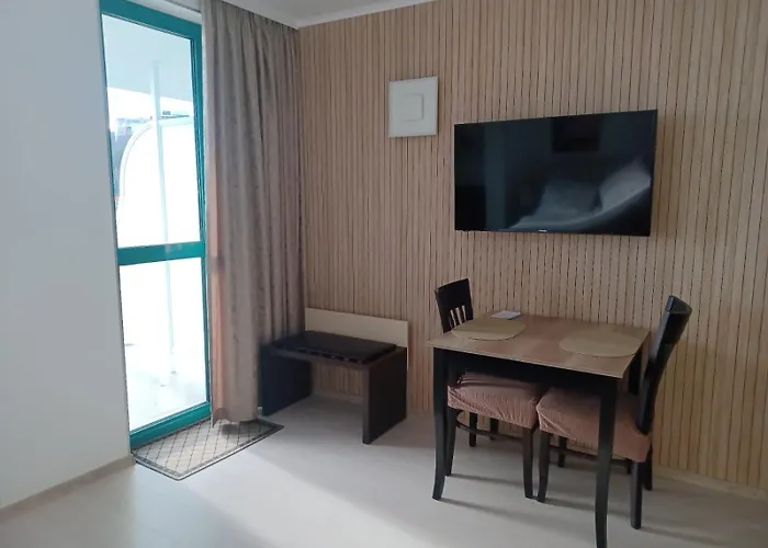 Goldstrand-holiday Апартаменти *