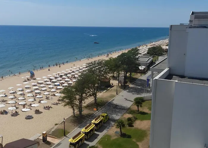 Goldstrand-holiday * וארנה